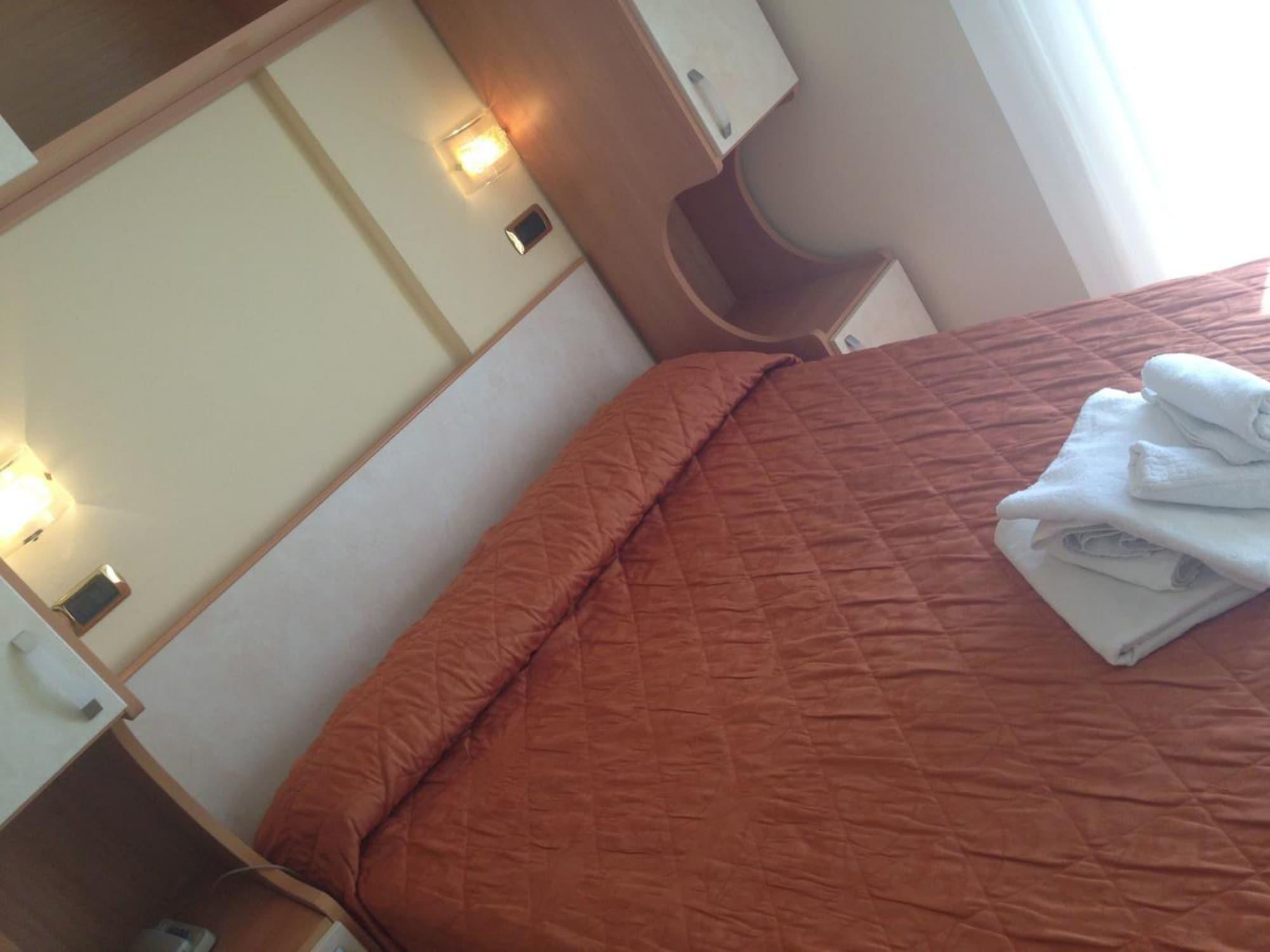 Hotel Elisir Rimini Bagian luar foto